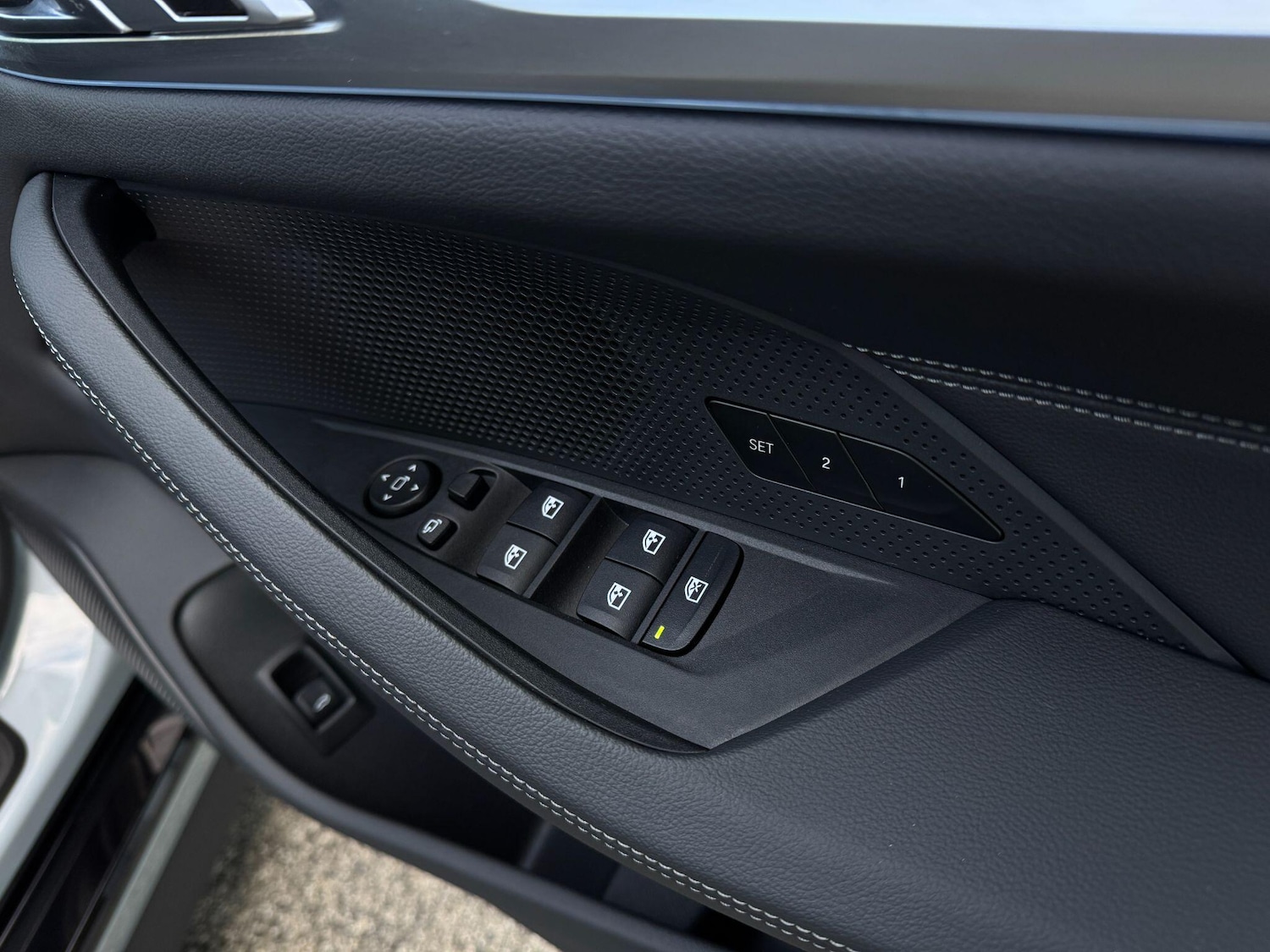 Used BMW i4 2025 for sale - 76388783: Photo 59