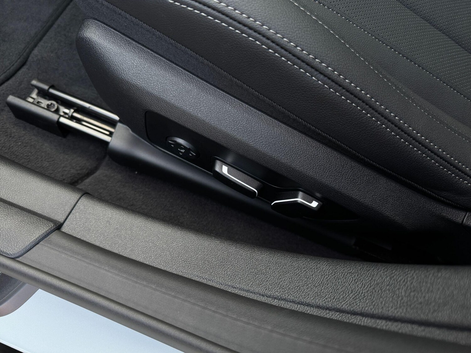 Used BMW i4 2025 for sale - 76388783: Photo 72