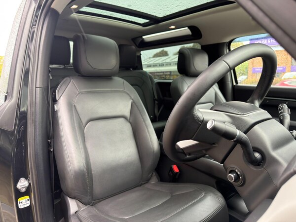 Used Land Rover Defender 90 2023 for sale - 76158767: Photo 18