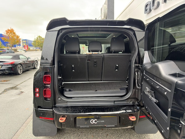 Used Land Rover Defender 90 2023 for sale - 76158767: Photo 67
