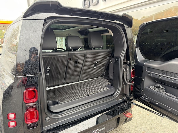 Used Land Rover Defender 90 2023 for sale - 76158767: Photo 68