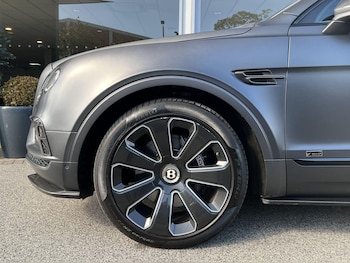 Used Bentley Bentayga 2020 for sale - 79094075: Photo