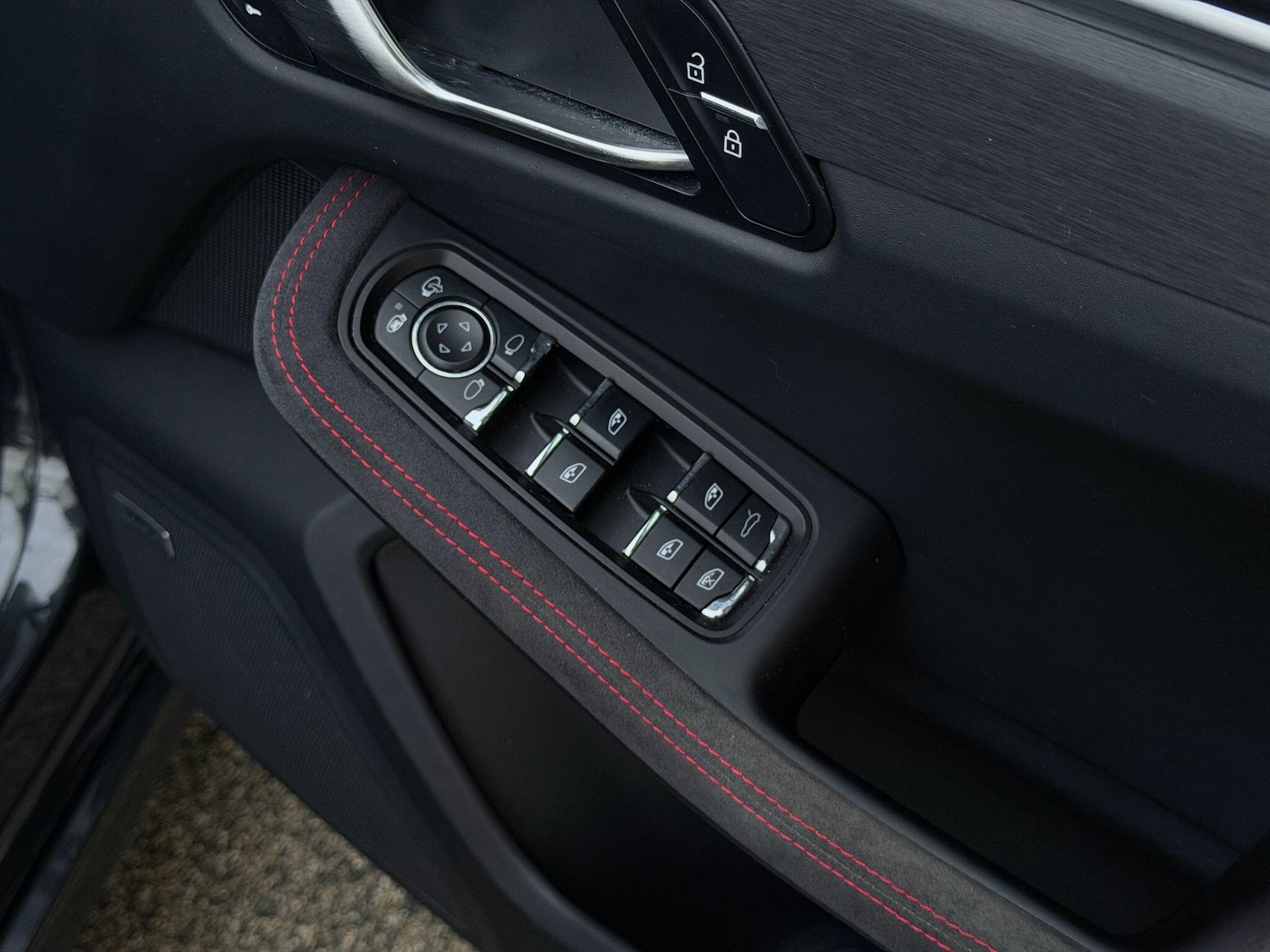 Used Porsche Macan for sale - 77016788: Photo 33