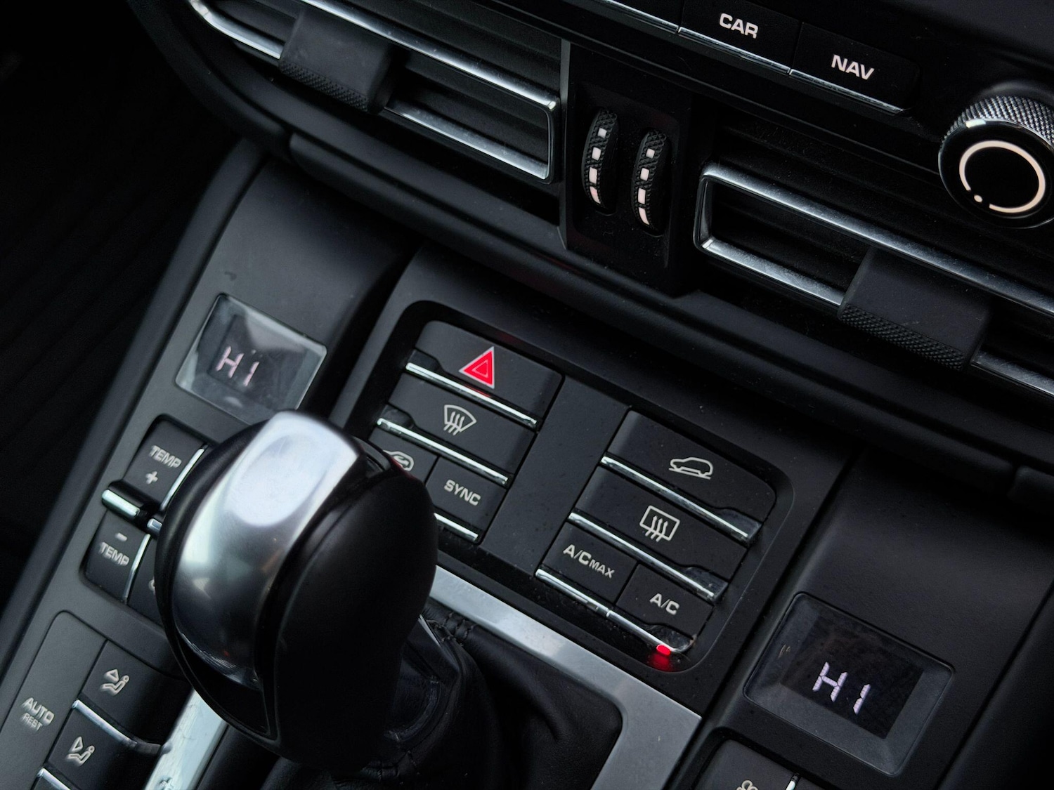 Used Porsche Macan for sale - 77016788: Photo 43