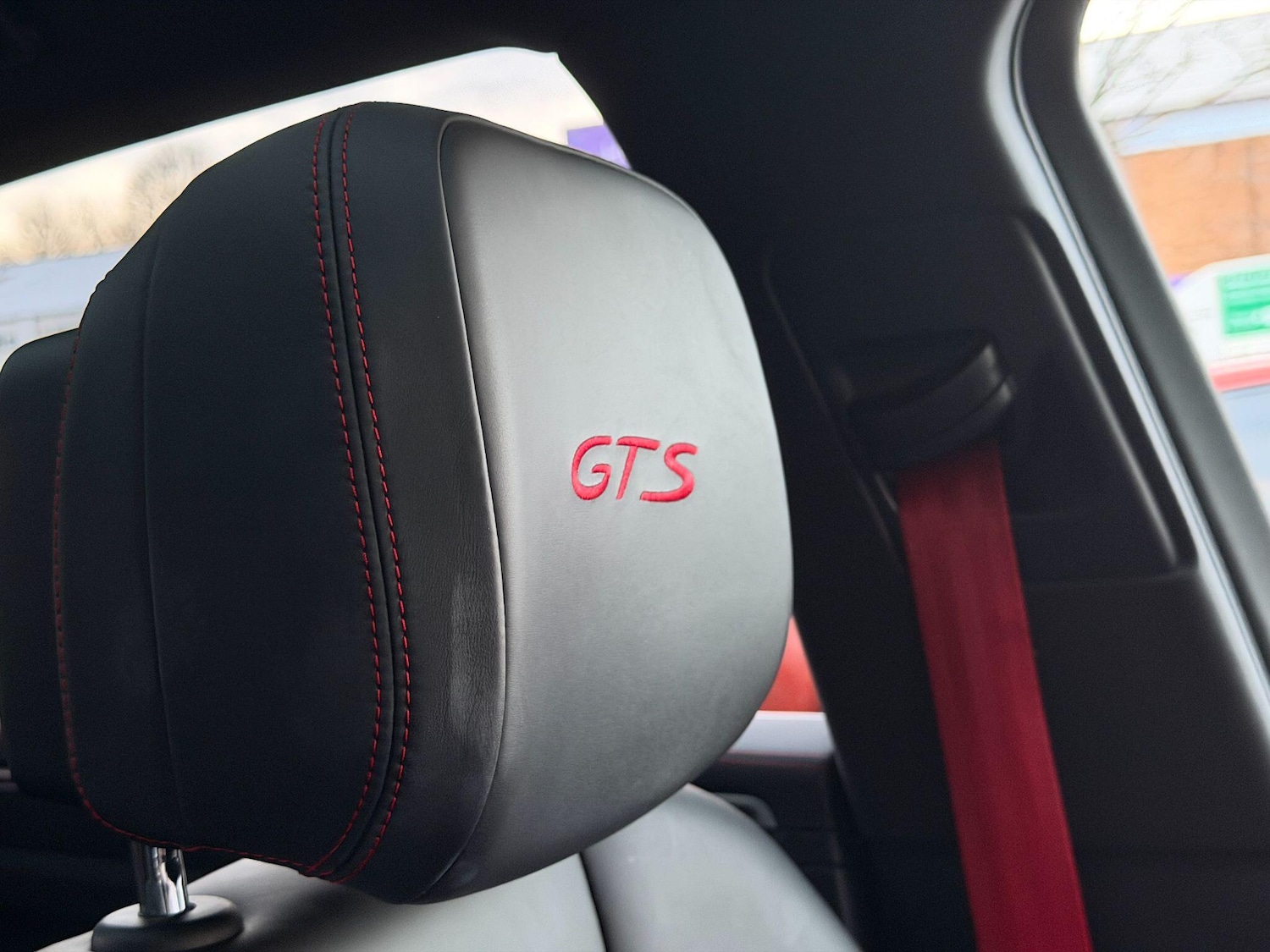 Used Porsche Macan for sale - 77016788: Photo 54