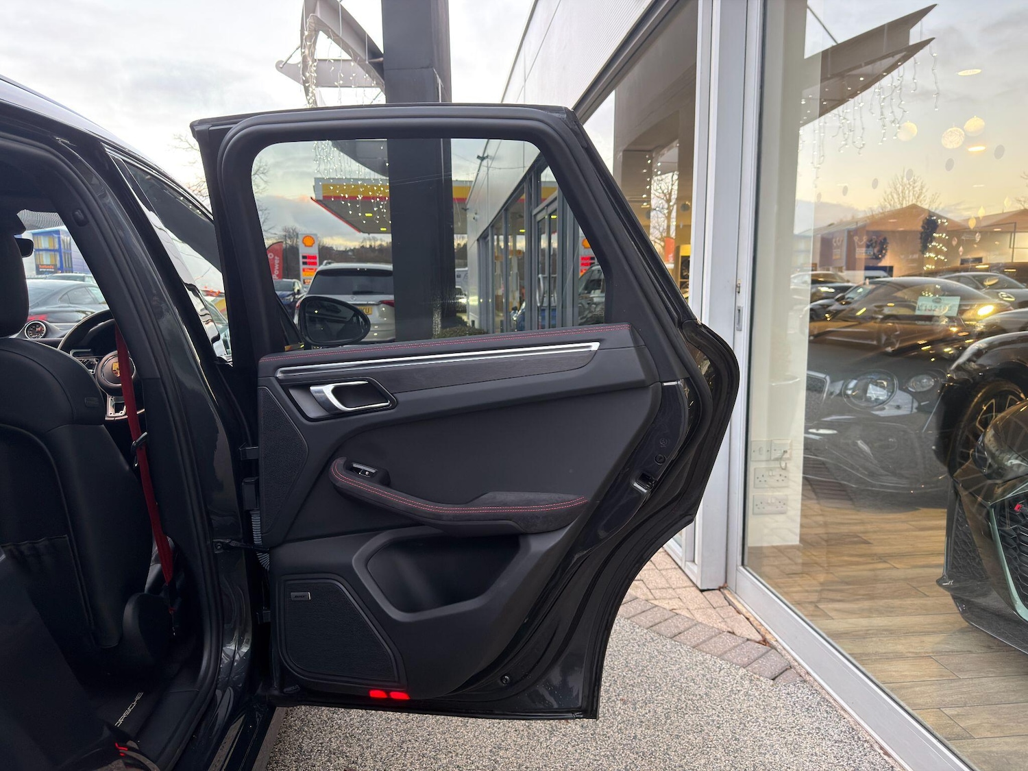 Used Porsche Macan for sale - 77016788: Photo 56