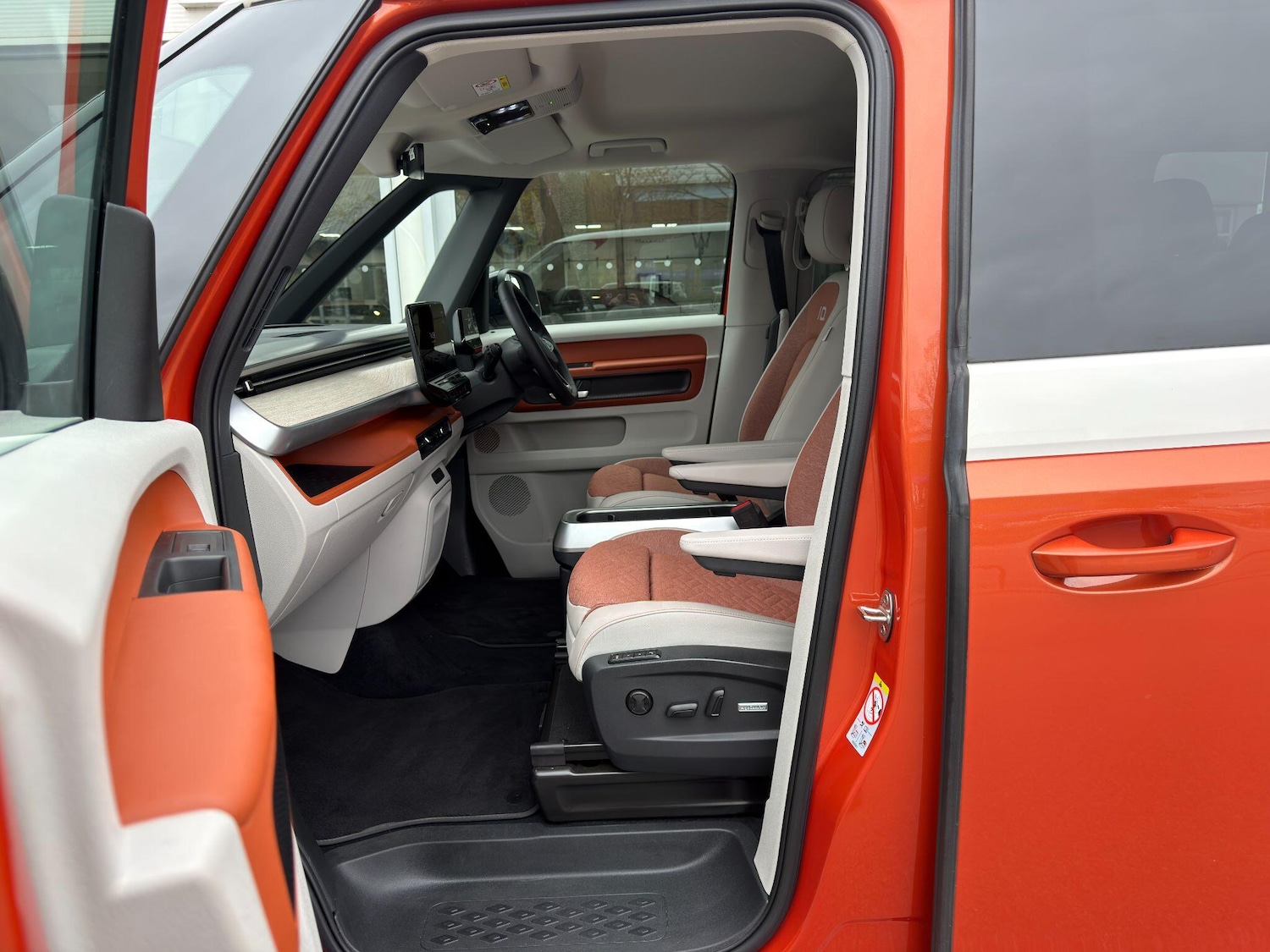 Used Volkswagen ID.Buzz 2024 for sale - 78185555: Photo 14