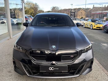 Used BMW i5 2023 for sale - 76912995: Photo