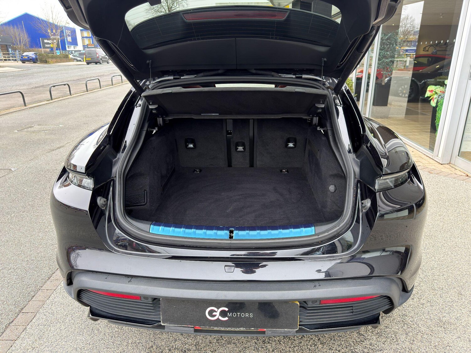 Used Porsche Taycan 2024 for sale - 77970276: Photo 59