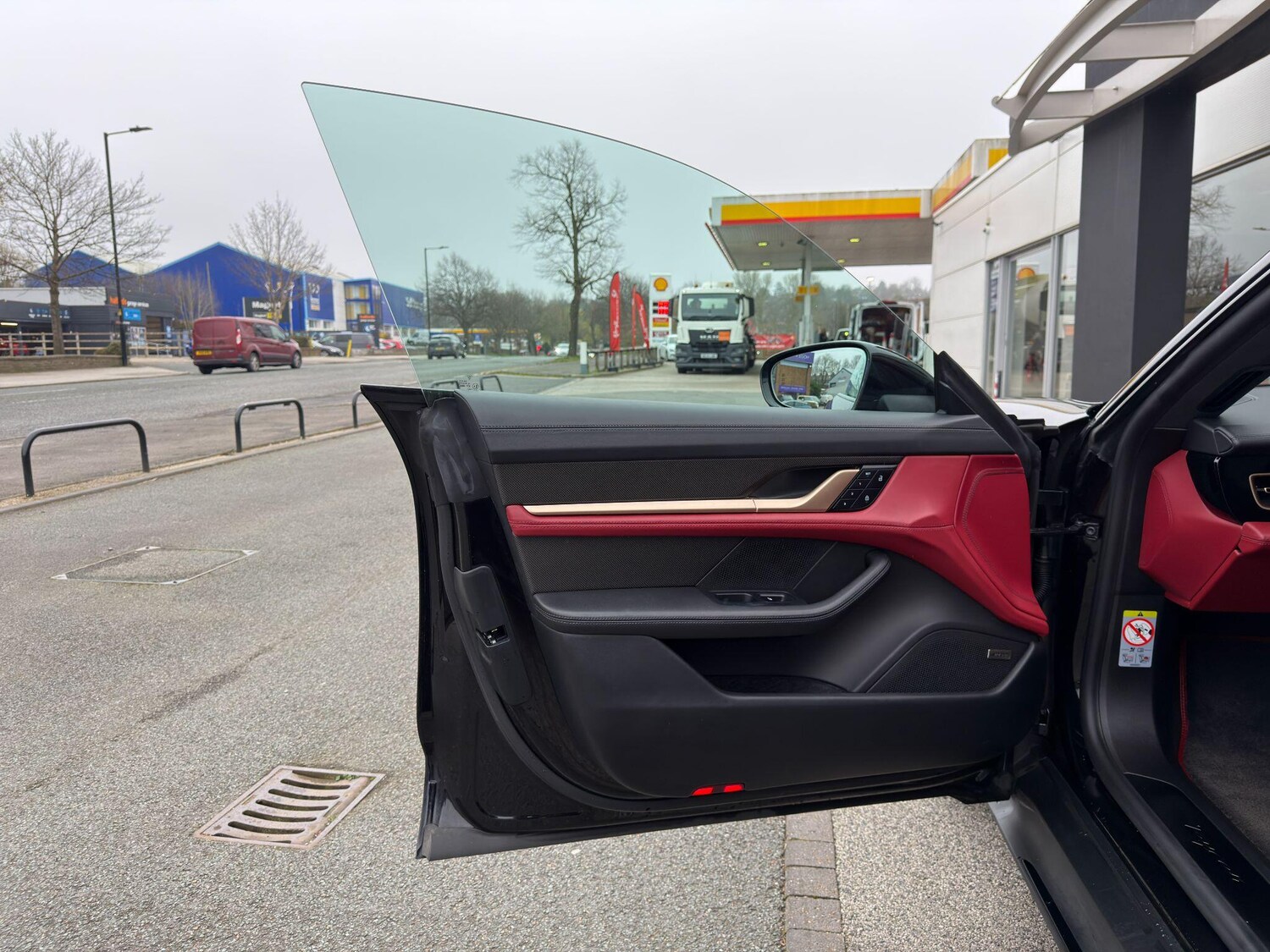 Used Porsche Taycan 2024 for sale - 77970276: Photo 64