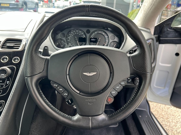 Used Aston Martin Vanquish for sale - 75090118: Photo 18