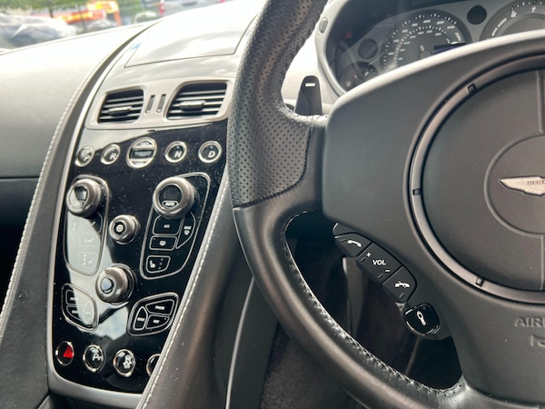 Used Aston Martin Vanquish for sale - 75090118: Photo 19