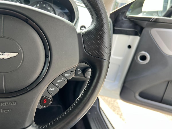 Used Aston Martin Vanquish for sale - 75090118: Photo 20