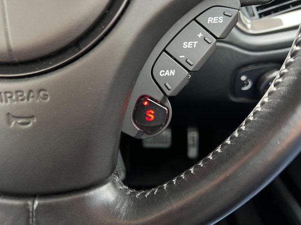 Used Aston Martin Vanquish for sale - 75090118: Photo 22