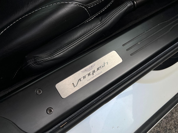Used Aston Martin Vanquish for sale - 75090118: Photo 25