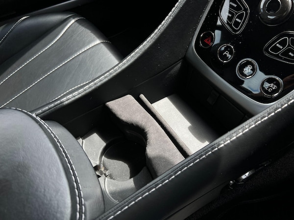 Used Aston Martin Vanquish for sale - 75090118: Photo 32