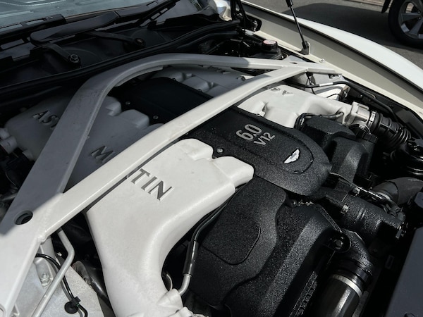Used Aston Martin Vanquish for sale - 75090118: Photo 57