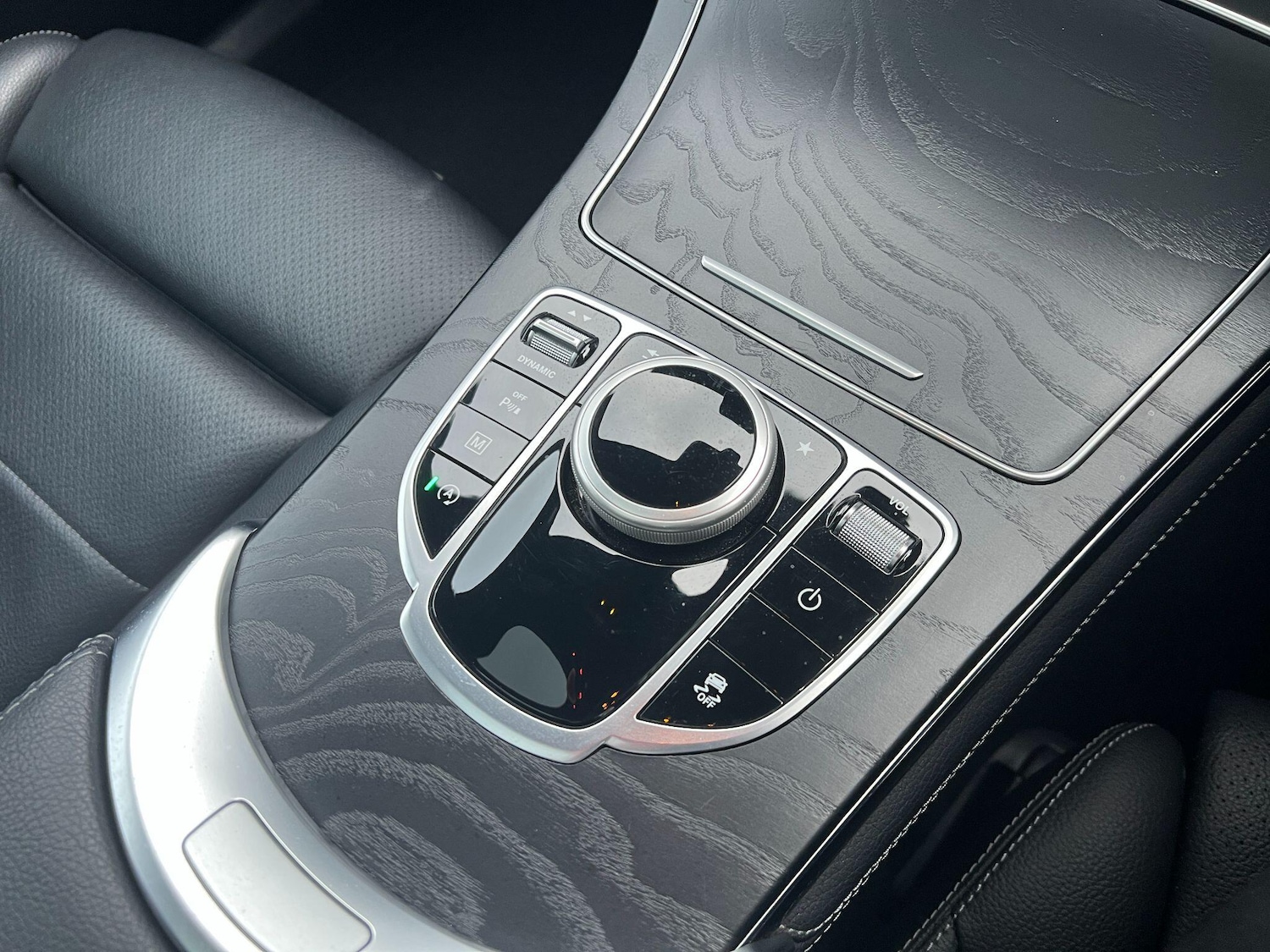 Used Mercedes-Benz GLC 2019 for sale - 77060398: Photo 32