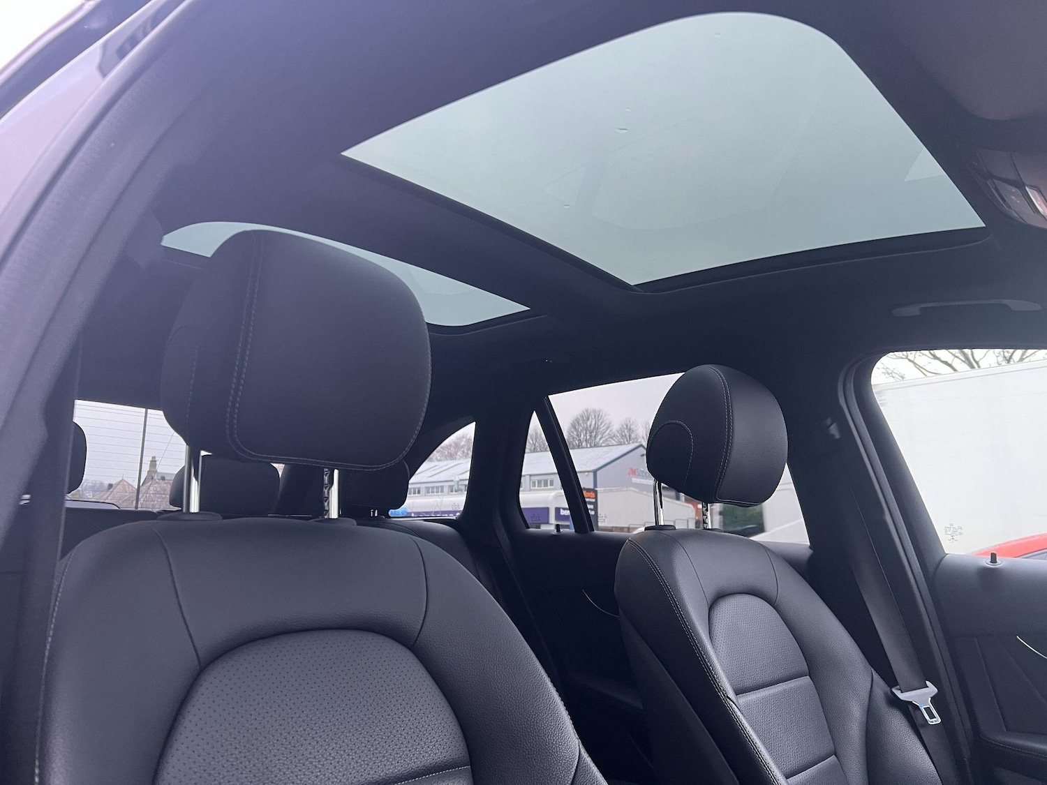 Used Mercedes-Benz GLC 2019 for sale - 77060398: Photo 35