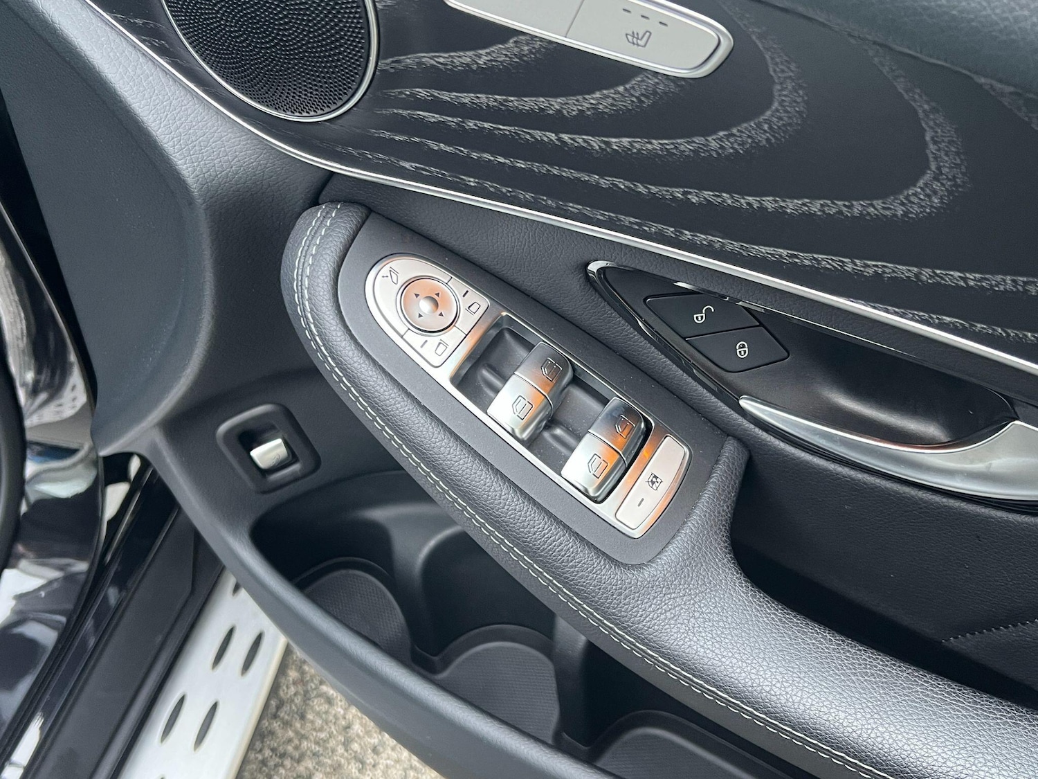 Used Mercedes-Benz GLC 2019 for sale - 77060398: Photo 44