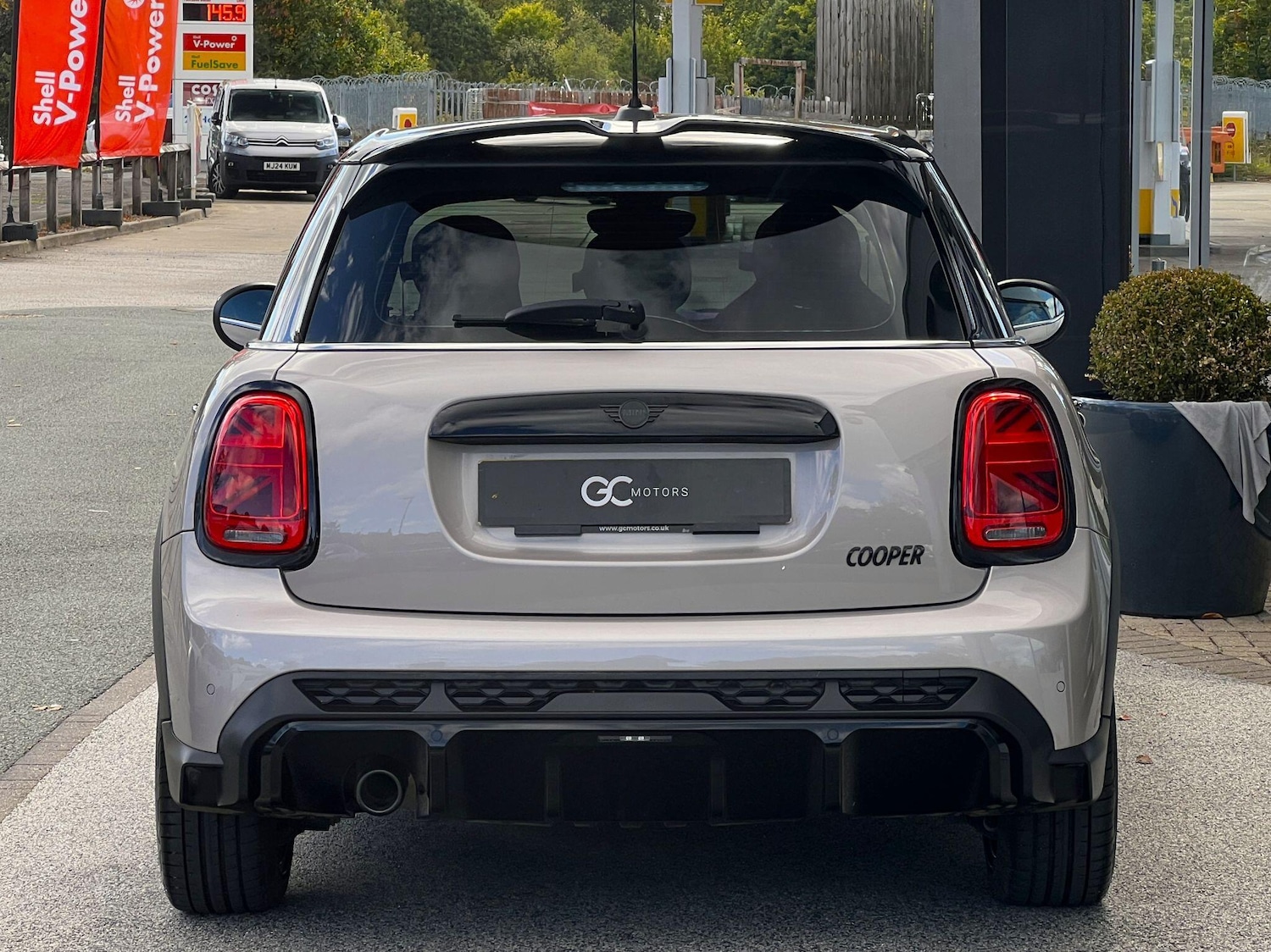 Vehicle 6