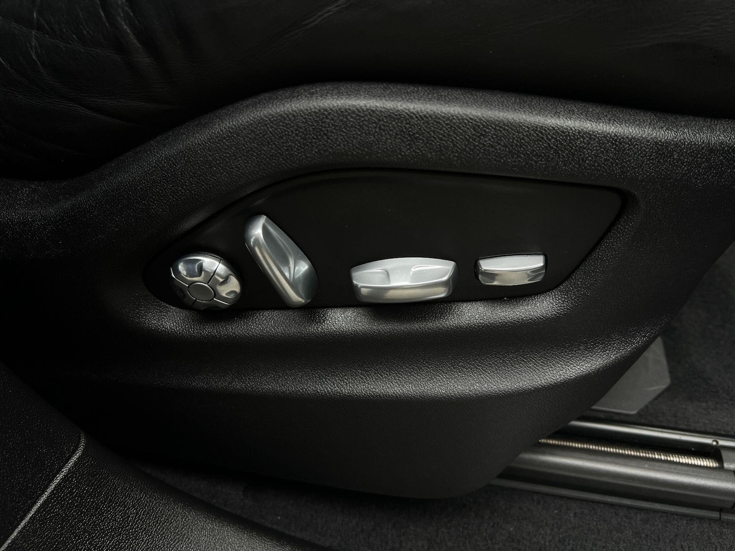 Used Porsche Cayenne 2020 for sale - 76432369: Photo 62