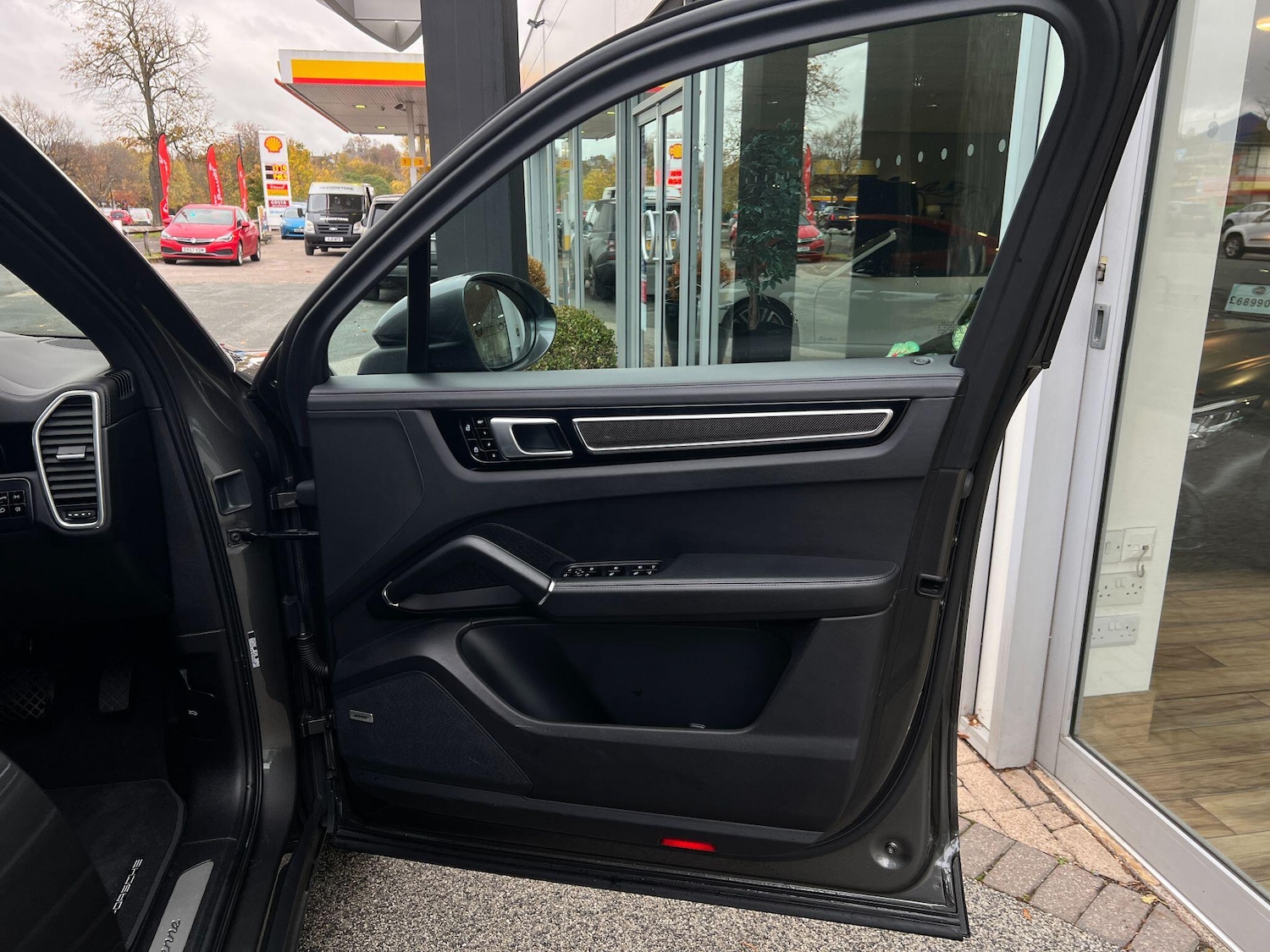 Used Porsche Cayenne 2020 for sale - 76432369: Photo 63