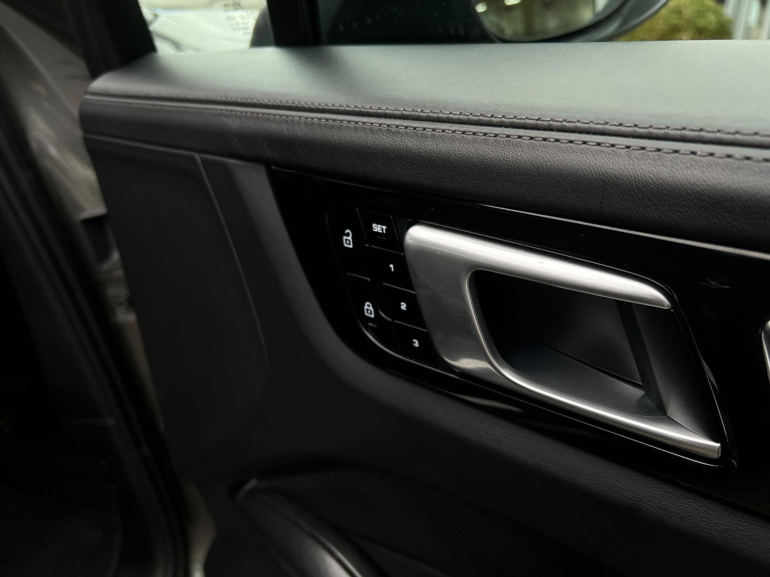 Used Porsche Cayenne 2020 for sale - 76432369: Photo 67