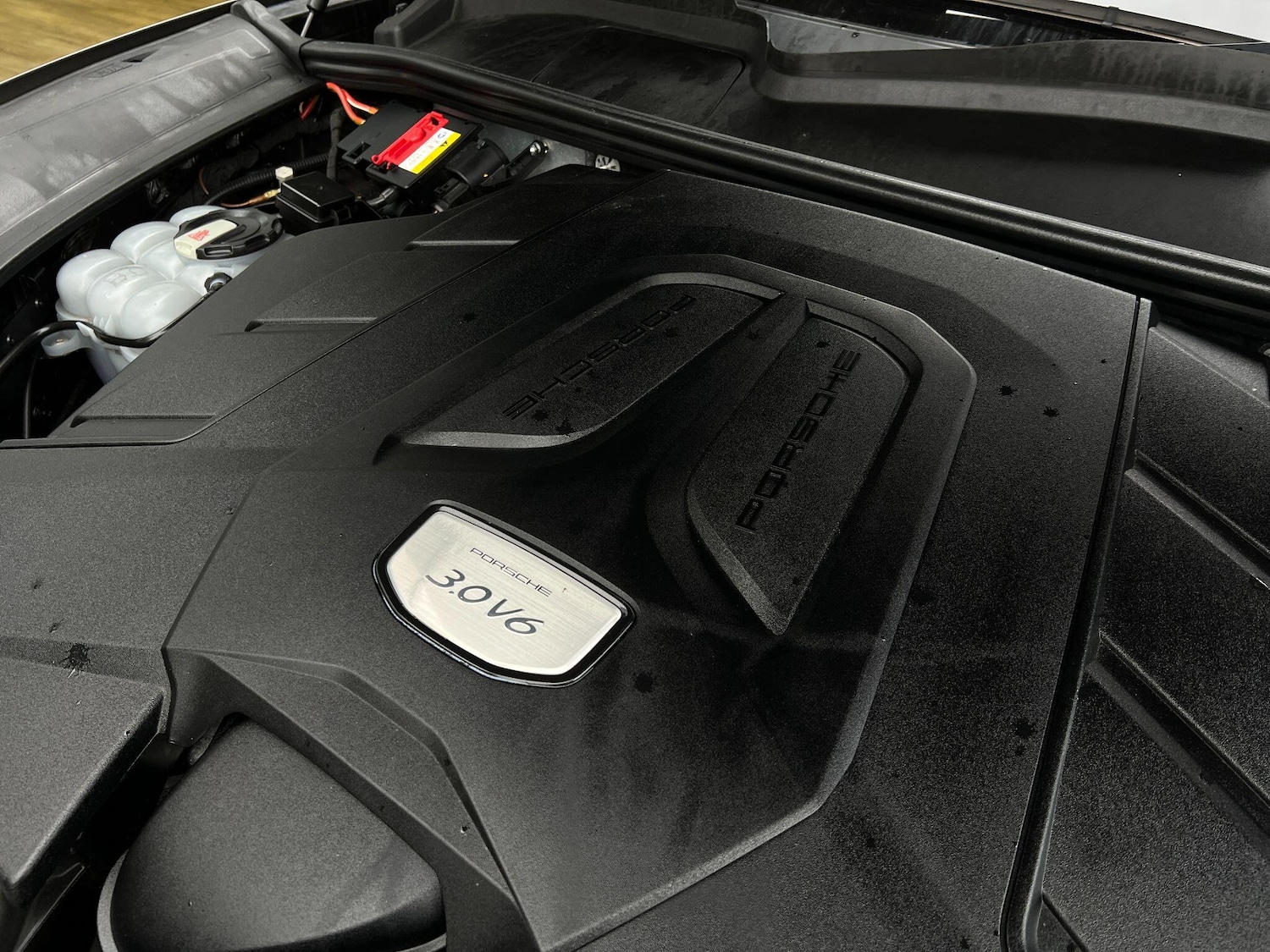 Used Porsche Cayenne 2020 for sale - 76432369: Photo 70