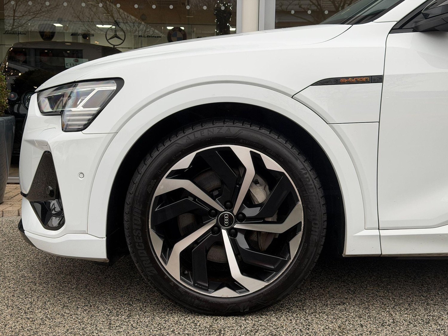 Used Audi e-tron 2022 for sale - 76994676: Photo 4