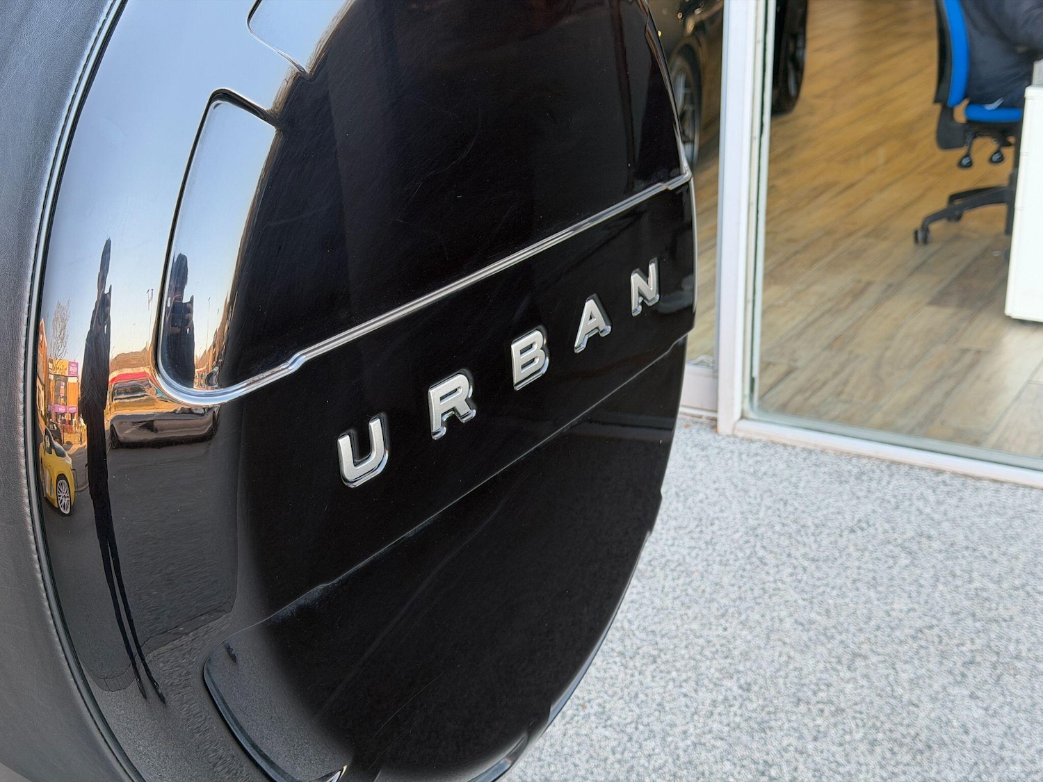 Used Land Rover Defender 110 2021 for sale - 76608460: Photo 10