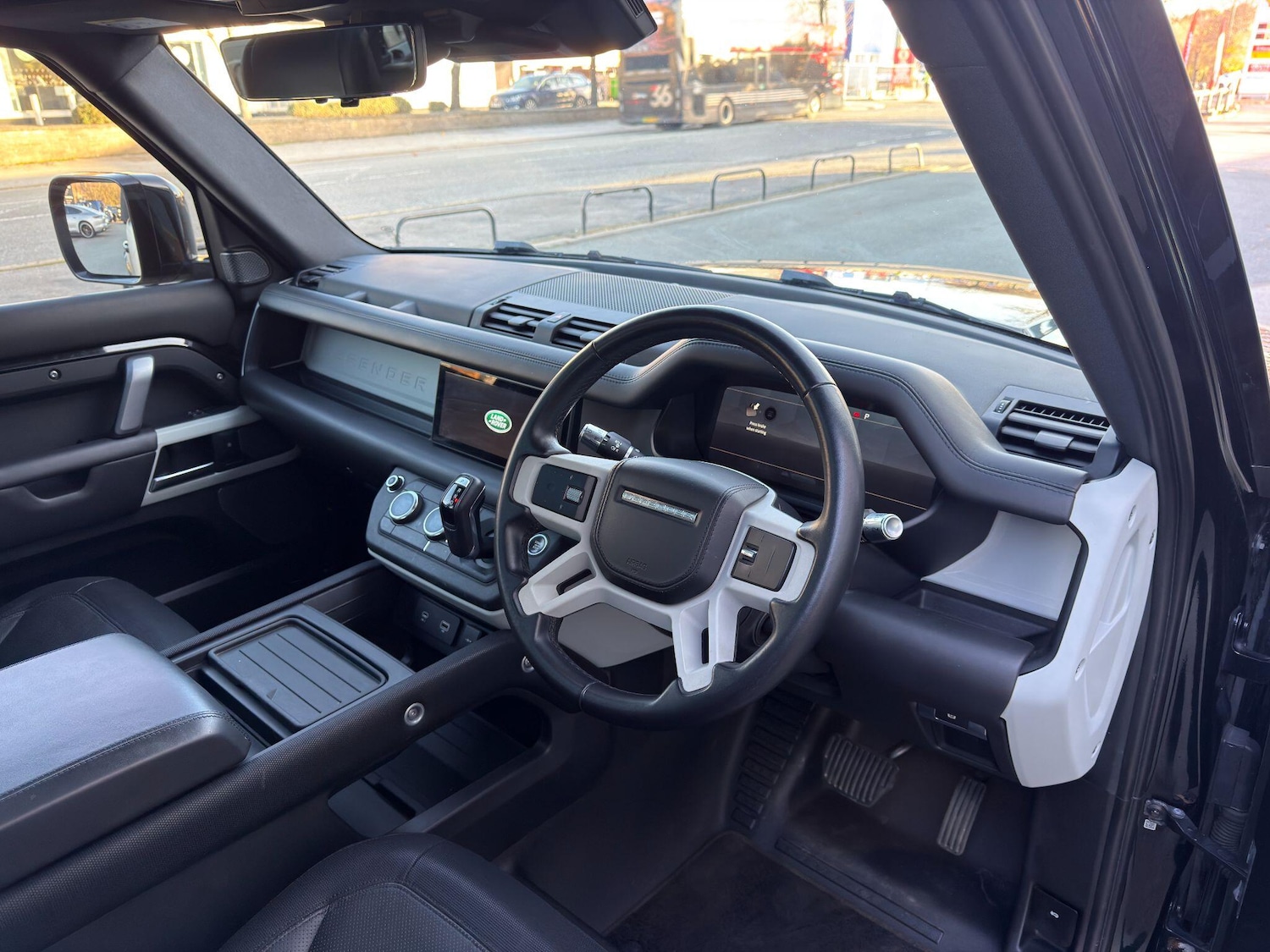 Used Land Rover Defender 110 2021 for sale - 76608460: Photo 19