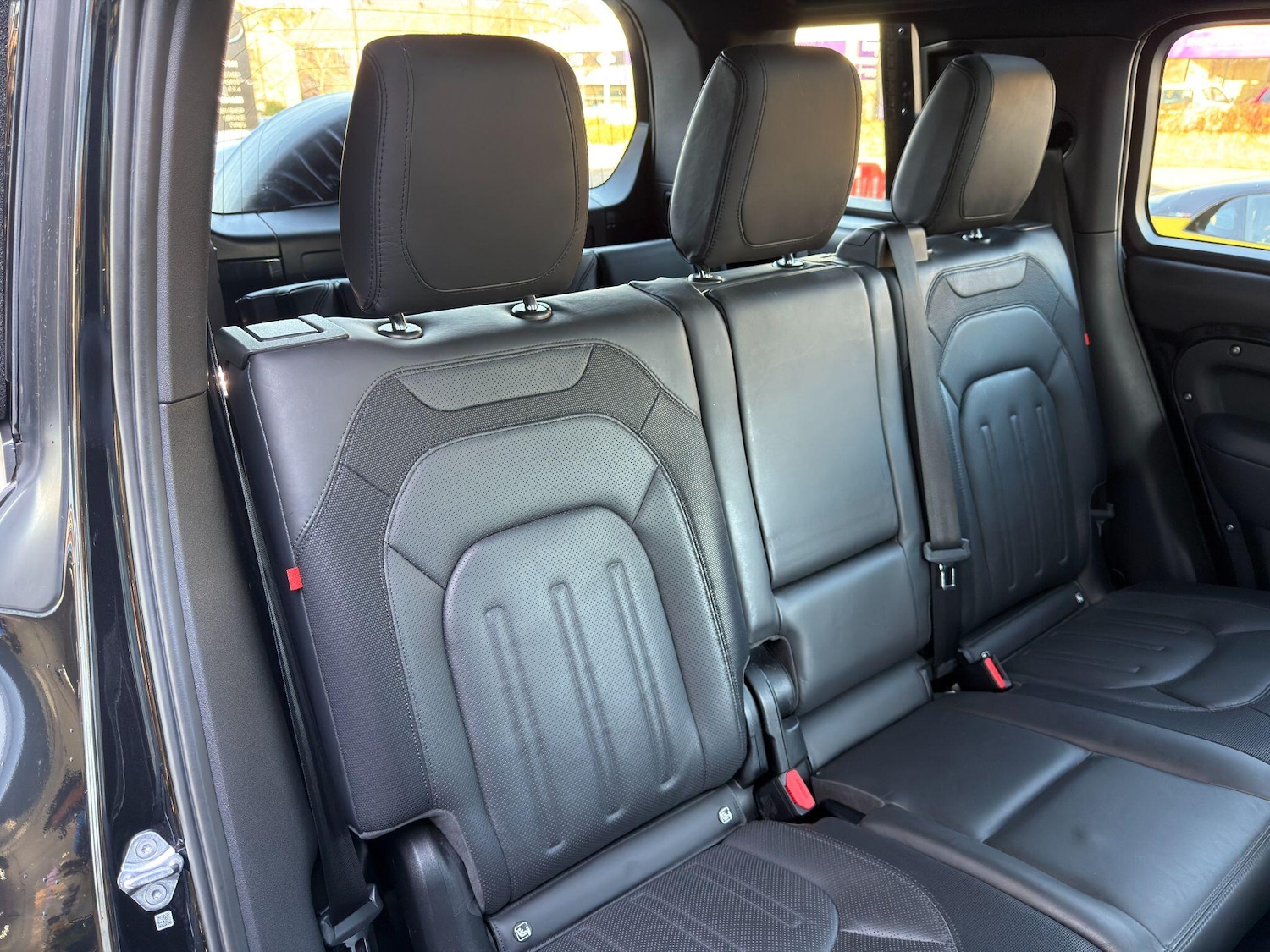 Used Land Rover Defender 110 2021 for sale - 76608460: Photo 24