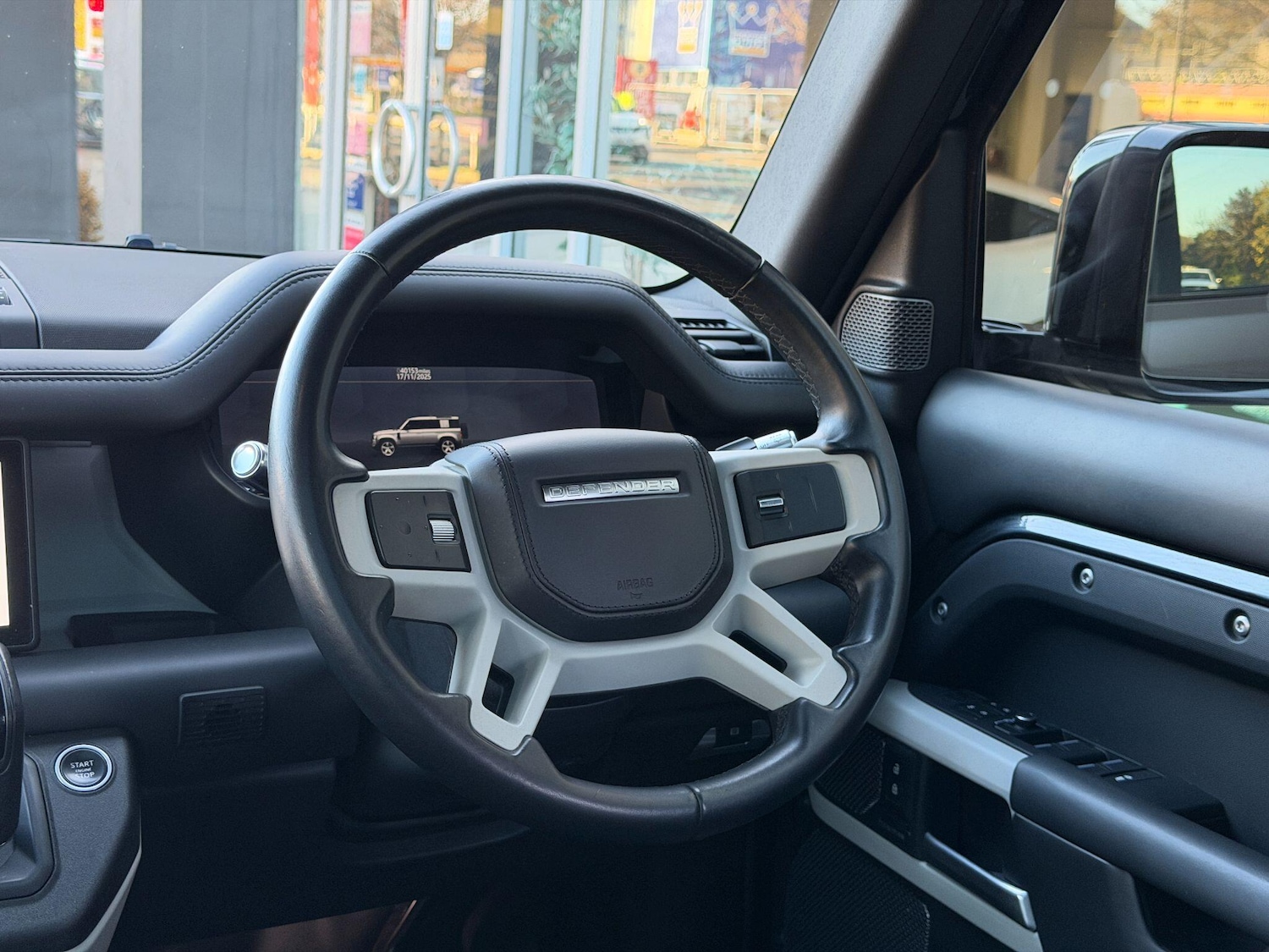 Used Land Rover Defender 110 2021 for sale - 76608460: Photo 39