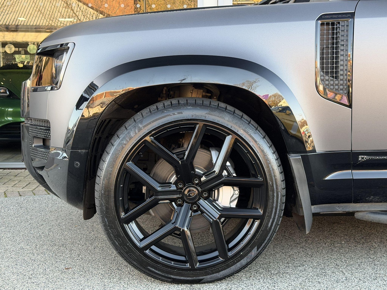 Used Land Rover Defender 110 2021 for sale - 76608460: Photo 4