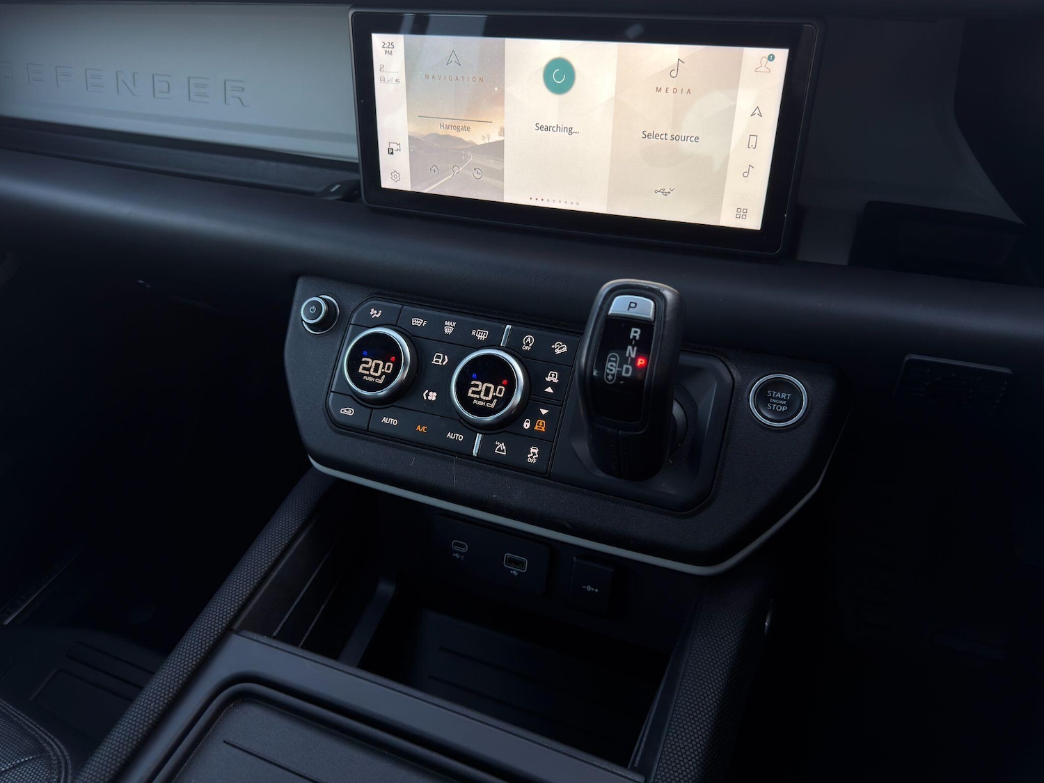 Used Land Rover Defender 110 2021 for sale - 76608460: Photo 45