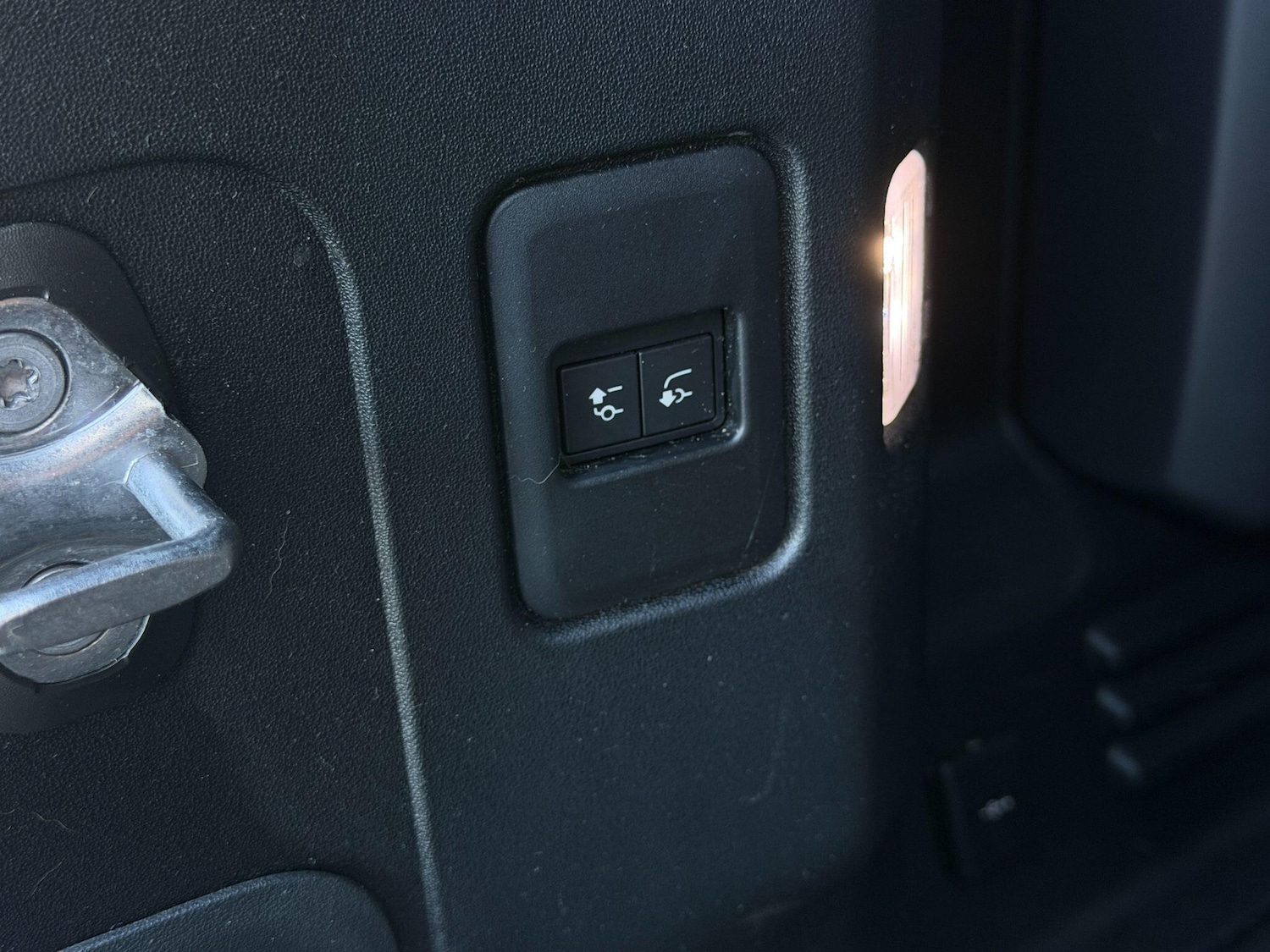 Used Land Rover Defender 110 2021 for sale - 76608460: Photo 47