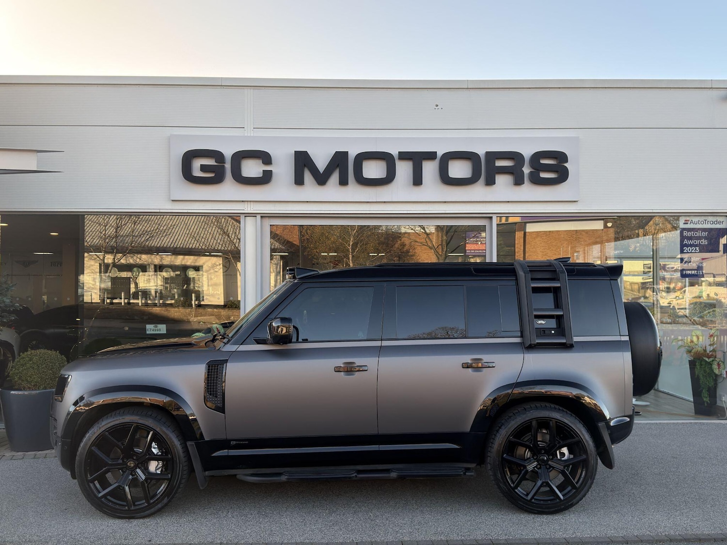 Used Land Rover Defender 110 2021 for sale - 76608460: Photo 5