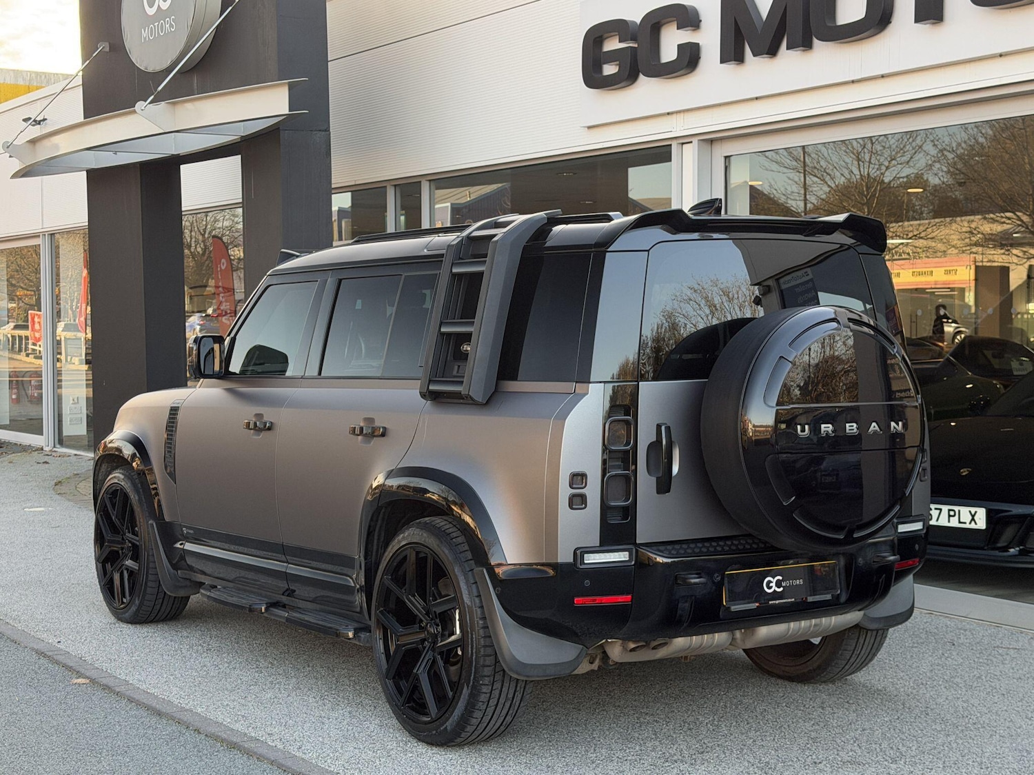 Used Land Rover Defender 110 2021 for sale - 76608460: Photo 6