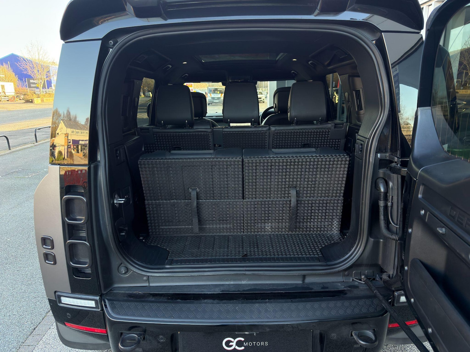 Used Land Rover Defender 110 2021 for sale - 76608460: Photo 82