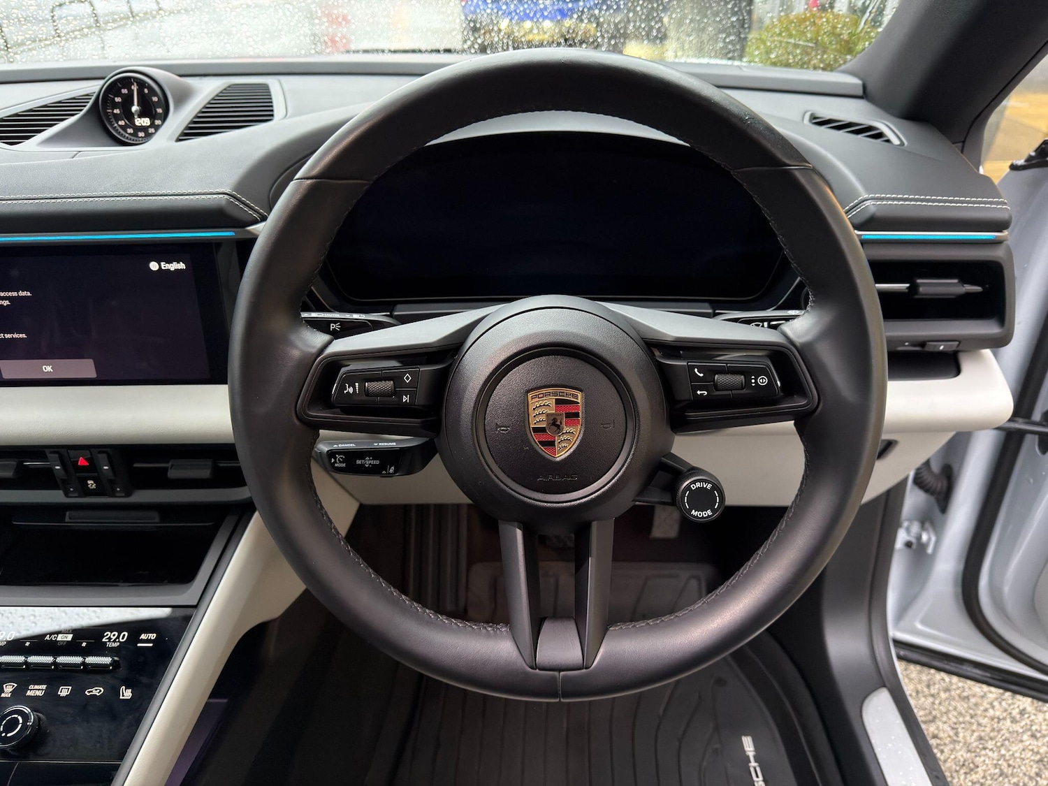 Used Porsche Macan 2024 for sale - 77291465: Photo 25