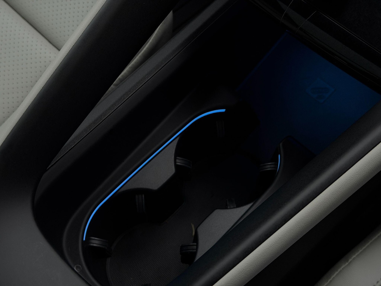 Used Porsche Macan 2024 for sale - 77291465: Photo 52