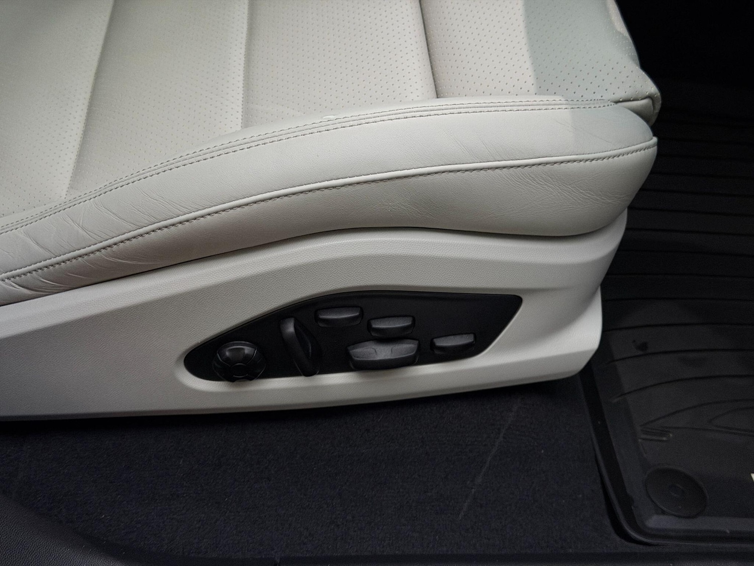 Used Porsche Macan 2024 for sale - 77291465: Photo 58