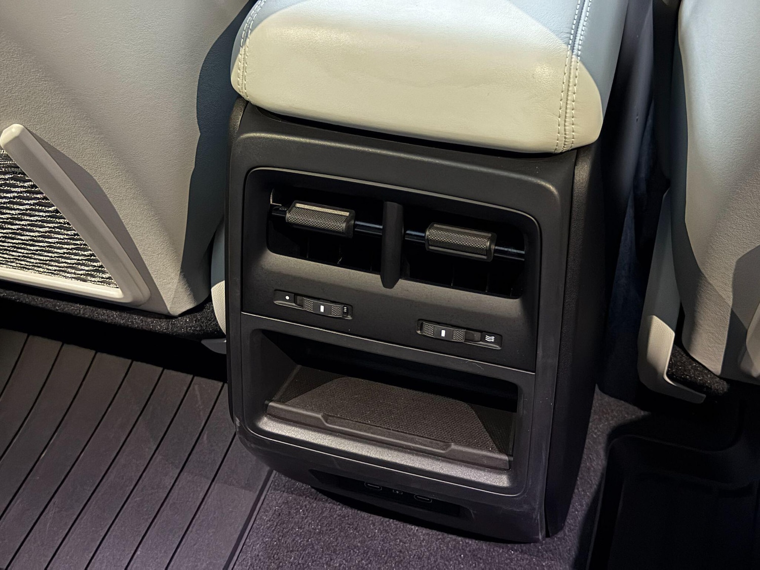 Used Porsche Macan 2024 for sale - 77291465: Photo 60