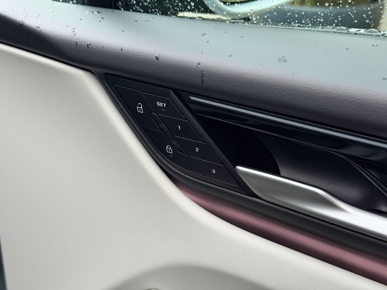 Used Porsche Macan 2024 for sale - 77291465: Photo 68