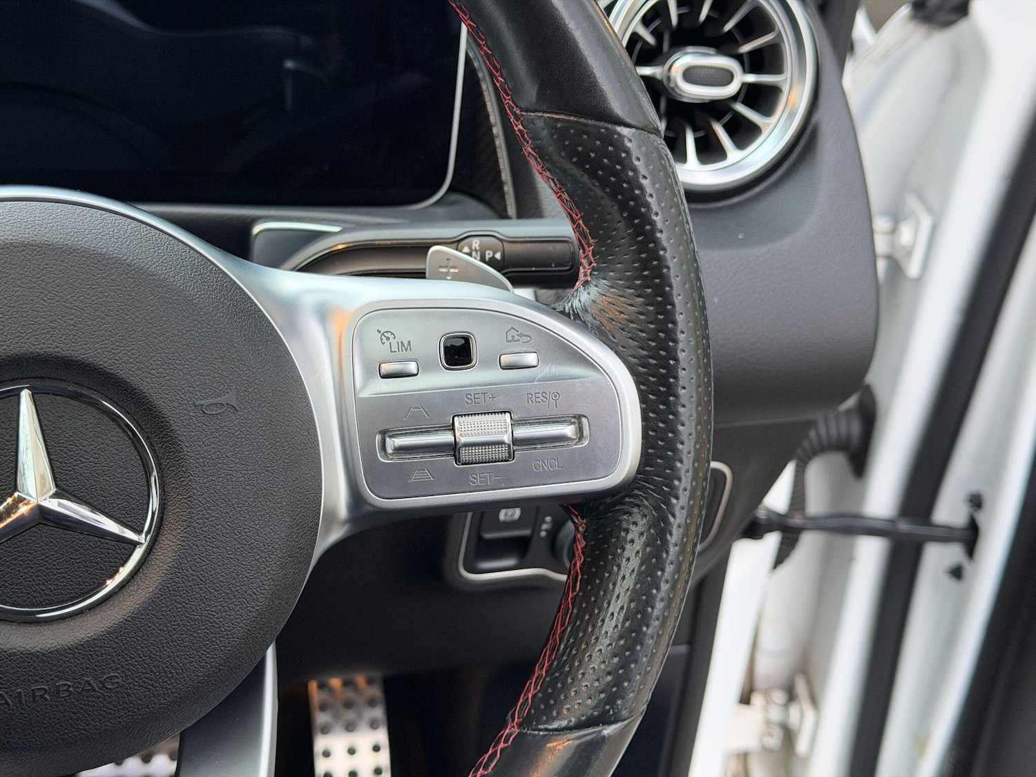 Used Mercedes-Benz GLB for sale - 76839369: Photo 29