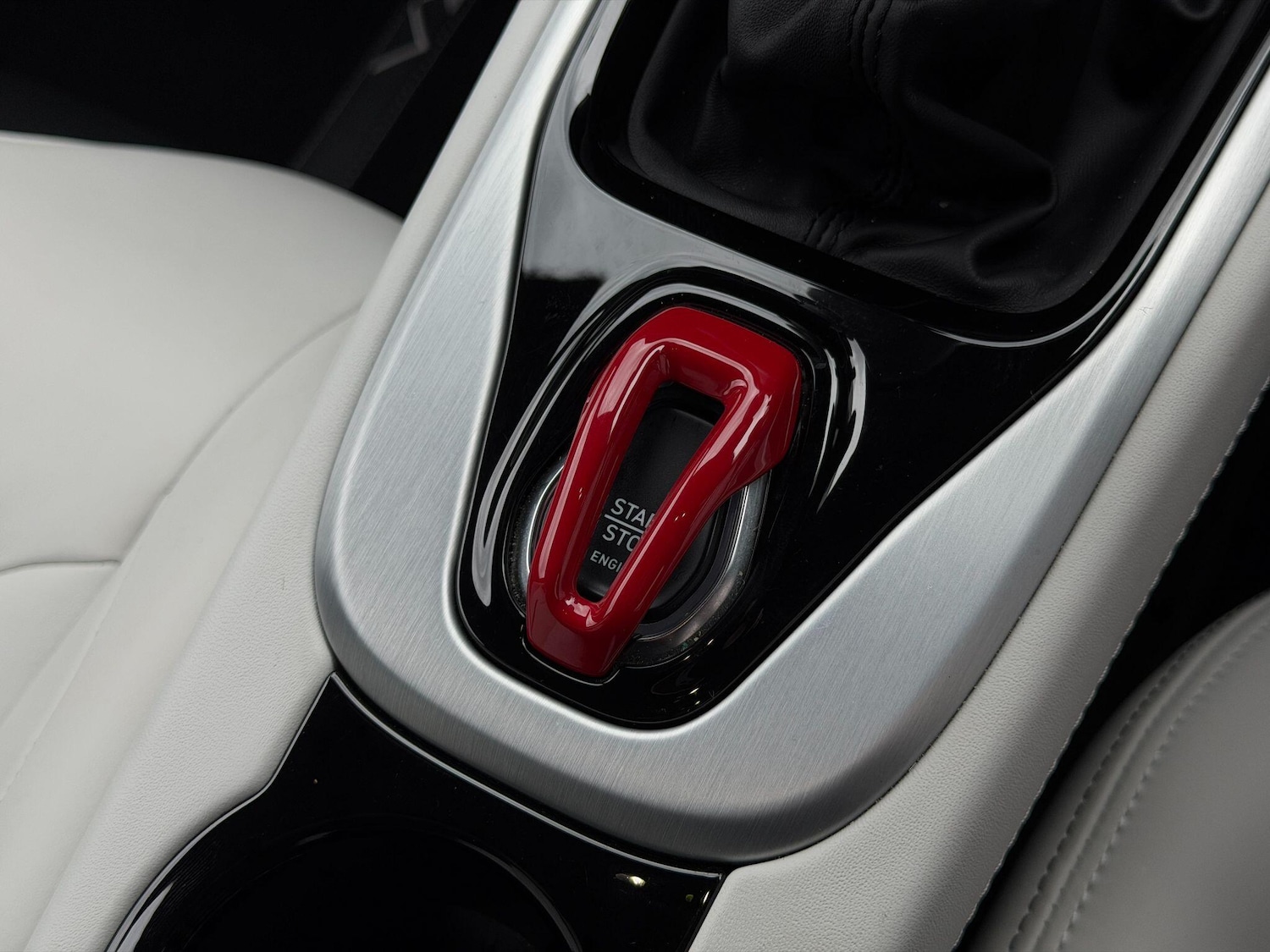 Used Lotus Emira 2023 for sale - 76865766: Photo 26