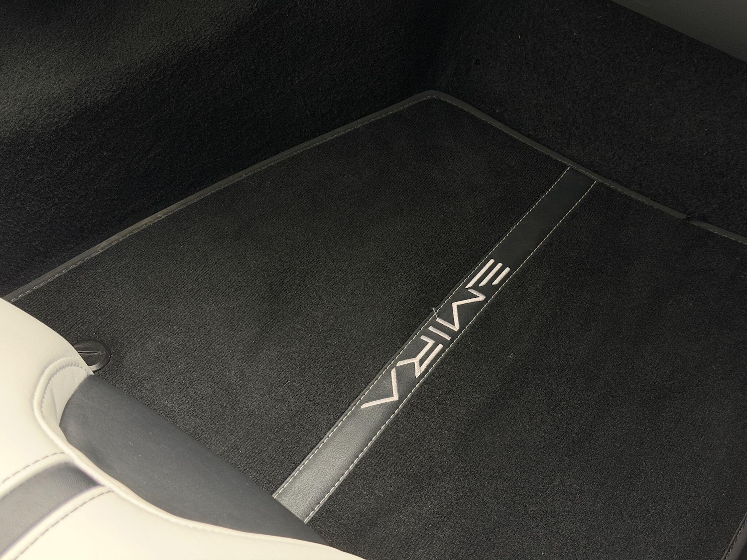 Used Lotus Emira 2023 for sale - 76865766: Photo 38