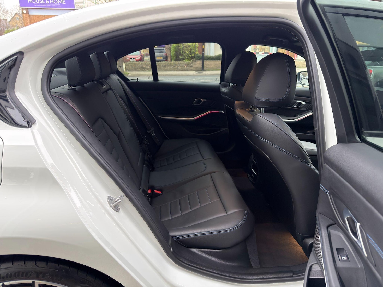 Used BMW 3 Series 2024 for sale - 76964516: Photo 19