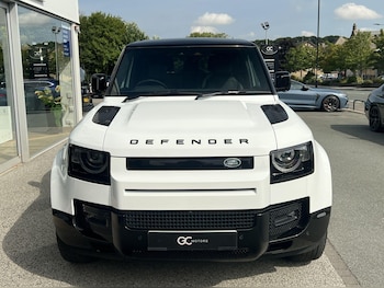 Used Land Rover Defender 90 2024 for sale - 75268699: Photo